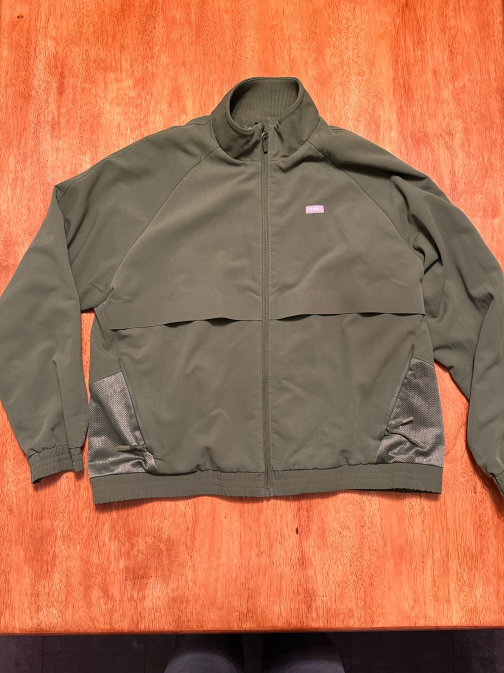 FIGS NWOT Women’s Sydney Scrub Jacket